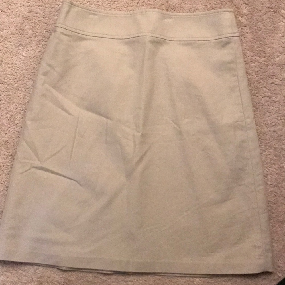 Banana republic a-line khaki pencil skirt-Like new